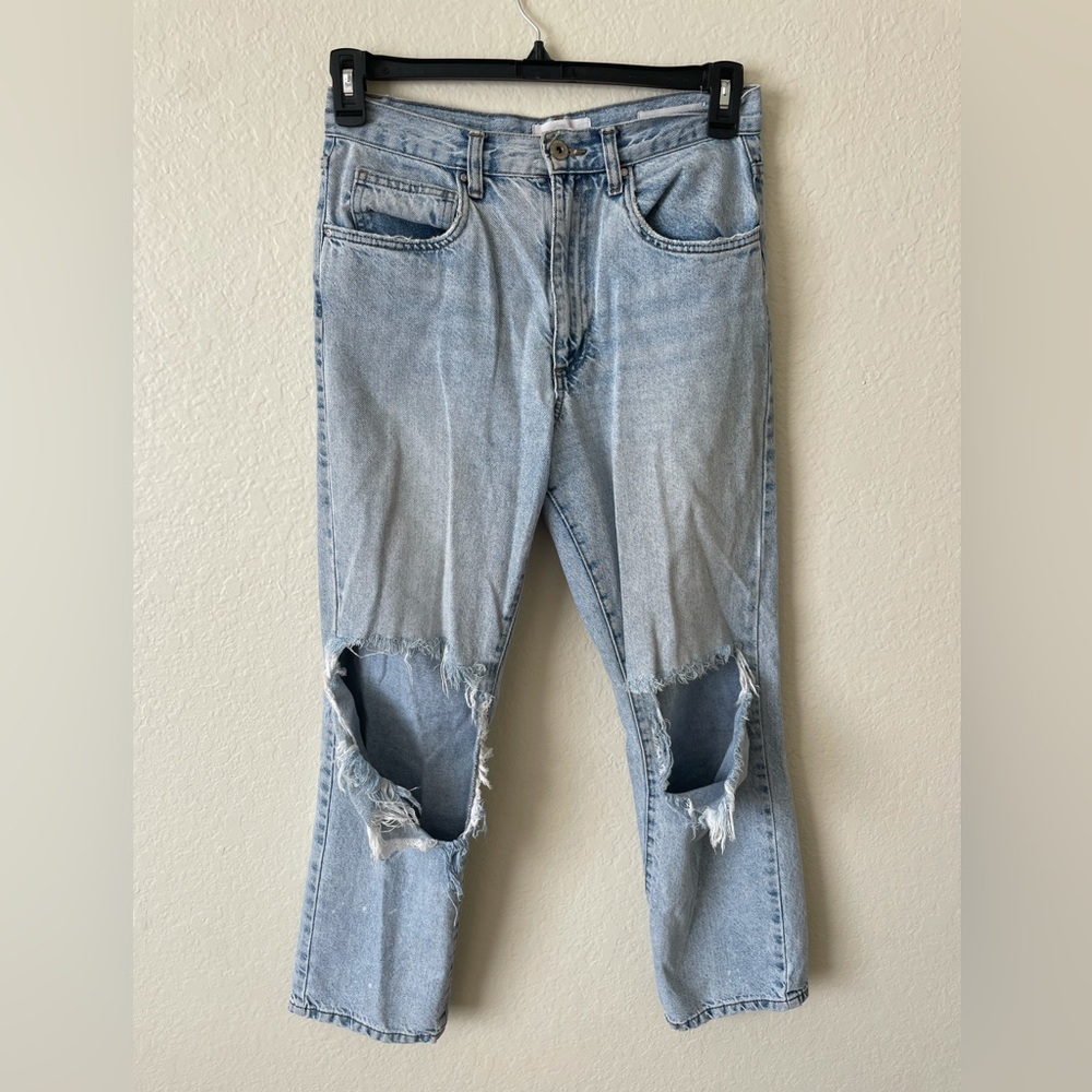 High rise baggy ripped jeans